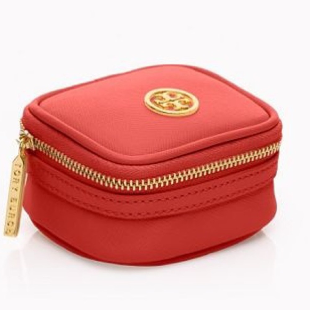 Tory Burch Robinson jewelry case